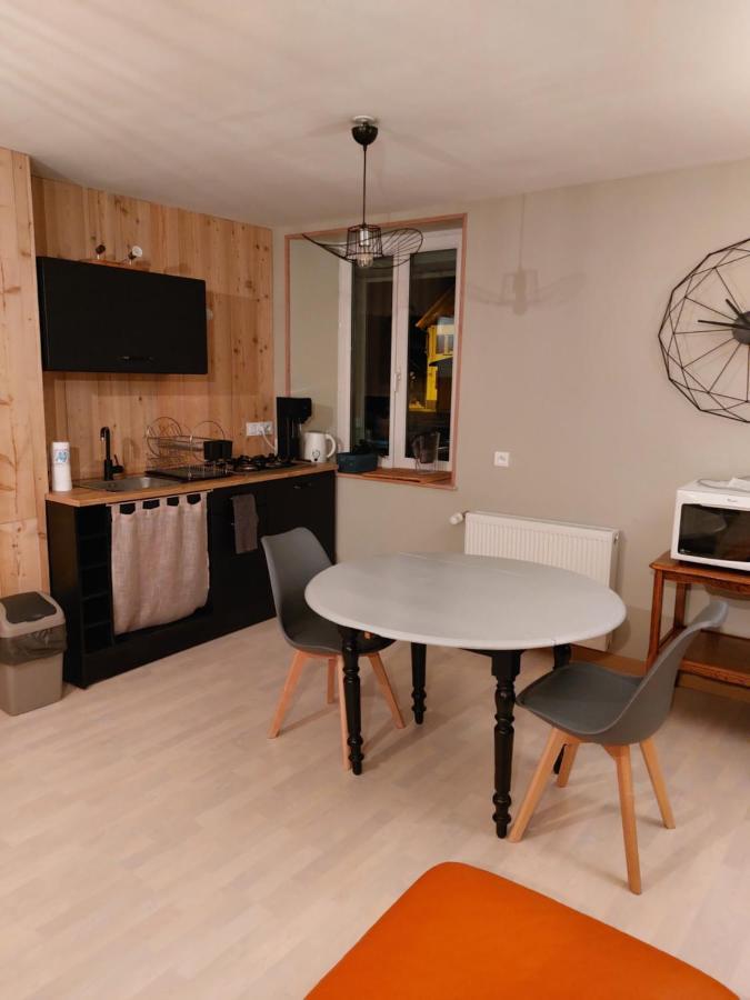 Studio Cosy De 2 A 4 Personnes Au Coeur Du Haut Doubs, Entre Les Lacs, Les Montagnes Et Les Vignobles Apartment Frasne ภายนอก รูปภาพ